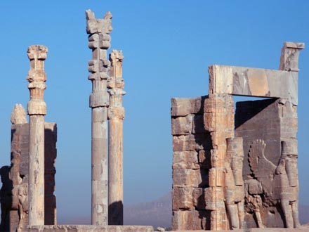 استفاده از رسانه‌های تصویری و وسایل کمک آموزشی؛