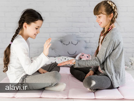 گوش دادن فعال و احترام به احساسات کودک