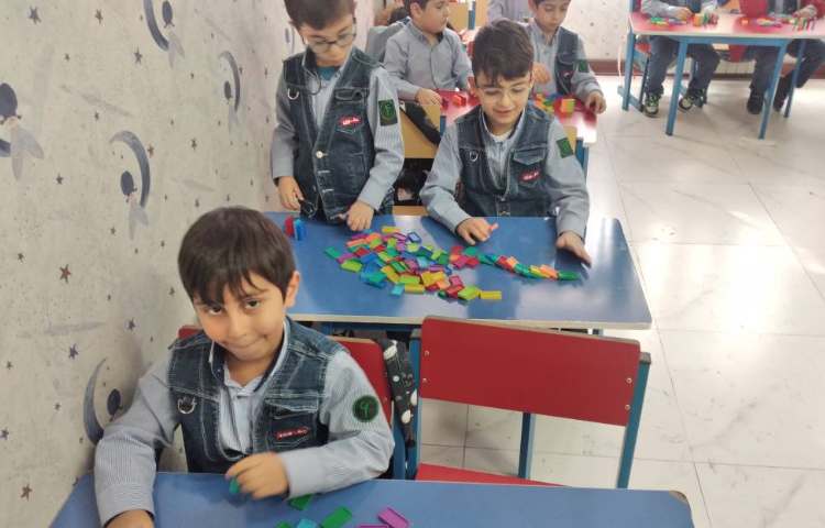 چیدن دومینو بصورت خط منحنی 1