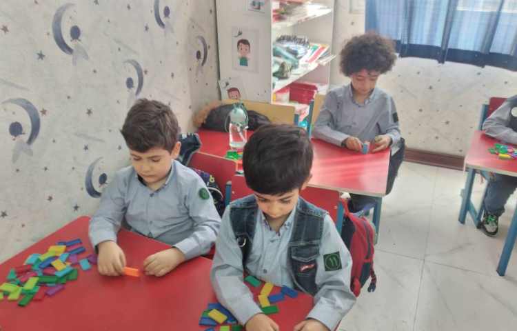 چیدن دومینو بصورت خط منحنی 3