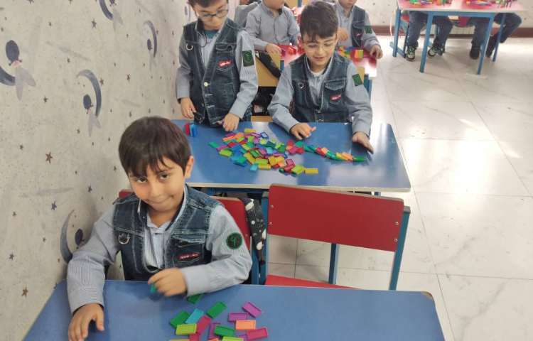 چیدن دومینو بصورت خط منحنی 4