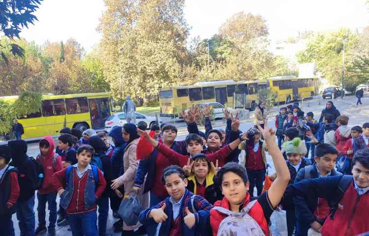 کاخ نیاوران 11