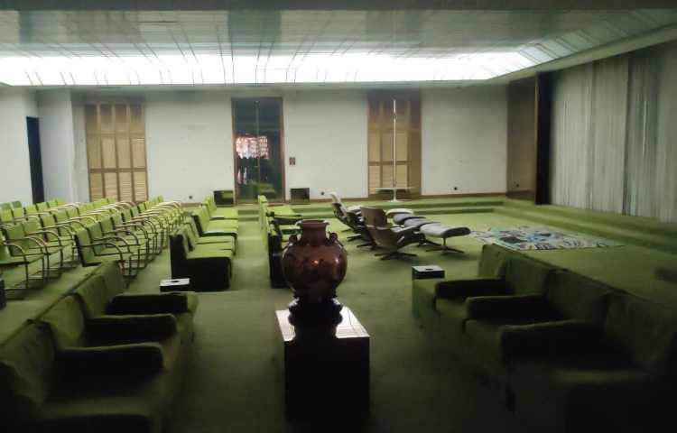 کاخ نیاوران 16