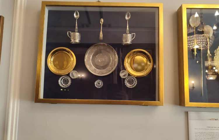 کاخ نیاوران 19