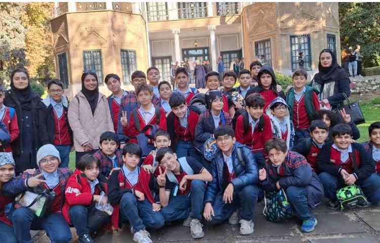 کاخ نیاوران 3