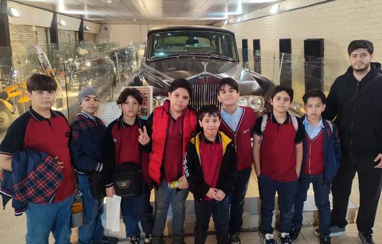 کاخ نیاوران 35