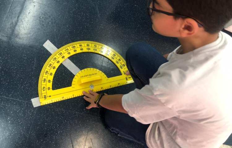 کاربرد علائم نگارشی و اندازه گیری زاویه 3