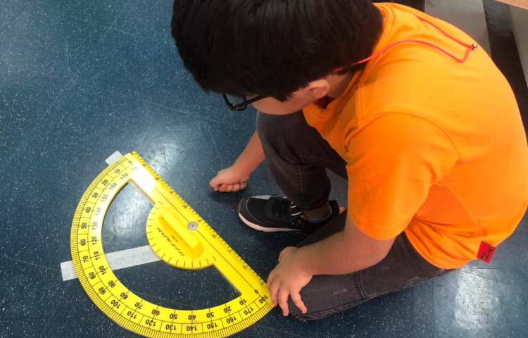 کاربرد علائم نگارشی و اندازه گیری زاویه 9