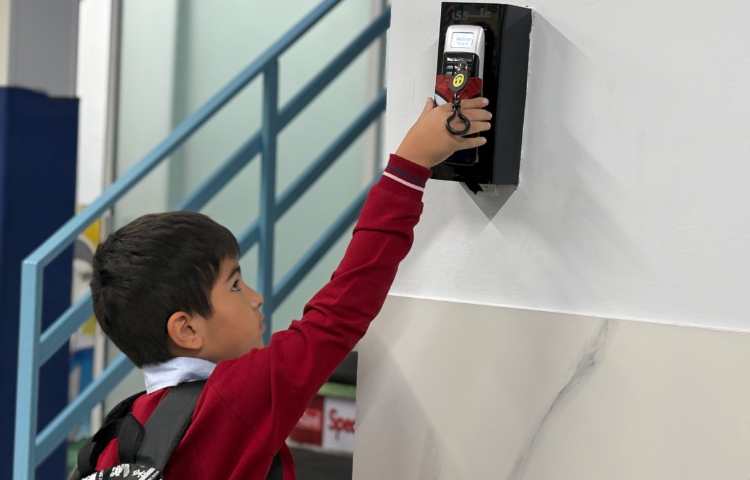 کارت تردد ورود و خروج 2