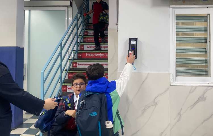 کارت تردد ورود و خروج 4