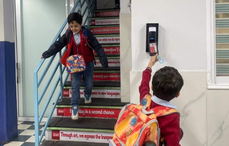 کارت تردد ورود و خروج 6