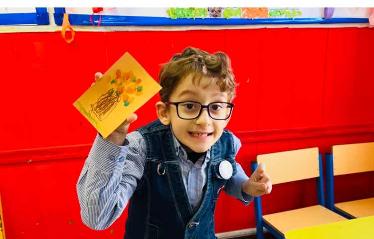 کارت پستال درخت پاییزی