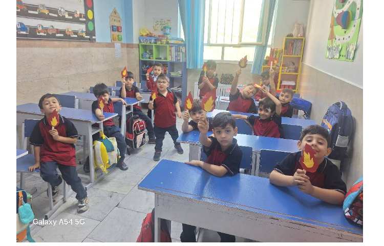 کاردستی آتش زنگ هنر 6