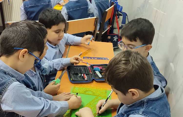 کاردستی اشکال هندسی تم 5 ریاضی 4