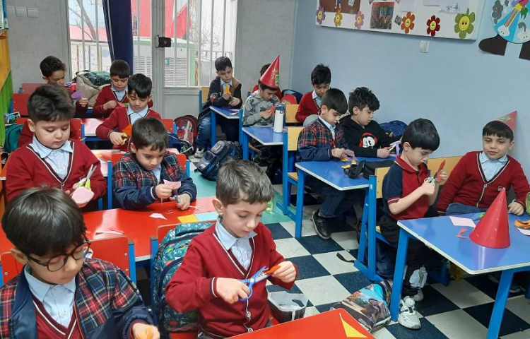 کاردستی به مناسبت روز دوستی 1