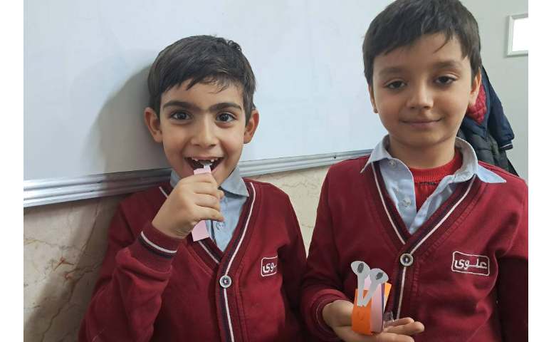 کاردستی به مناسبت یادگیری نشانه ح 4