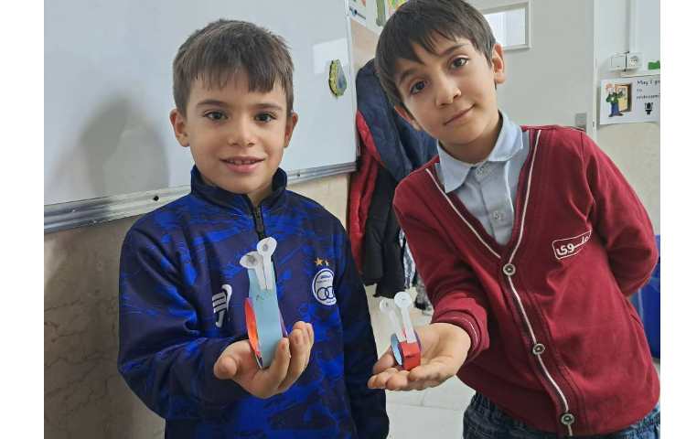 کاردستی به مناسبت یادگیری نشانه ح 6