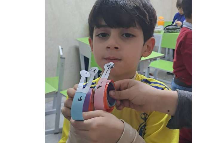 کاردستی به مناسبت یادگیری نشانه ح 7