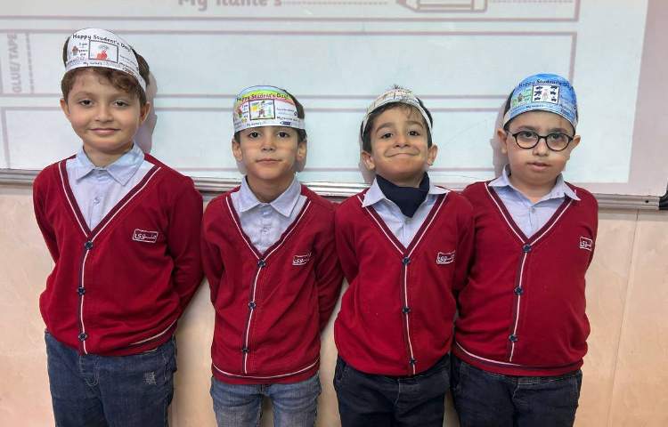 کاردستی روز دانش‌آموز-Happy Student's Day!