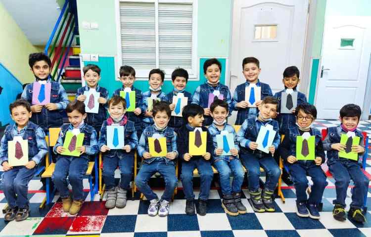 :کاردستی روز پدر و تماس تلفنی با پدران و تبریک روز پدر توسط نوآموزان