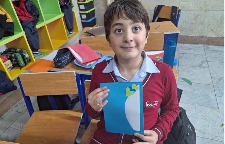 کاردستی روز کارت پستال،کلاس ششم خانم محمدی 1