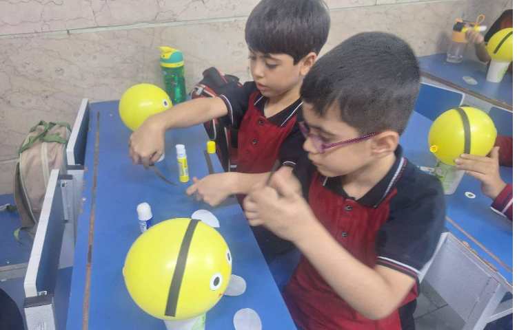 کاردستی زنبور ،کلاس خانم دهقان 3