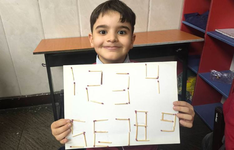 کاردستی ساخت اعداد دیجیتالی 4