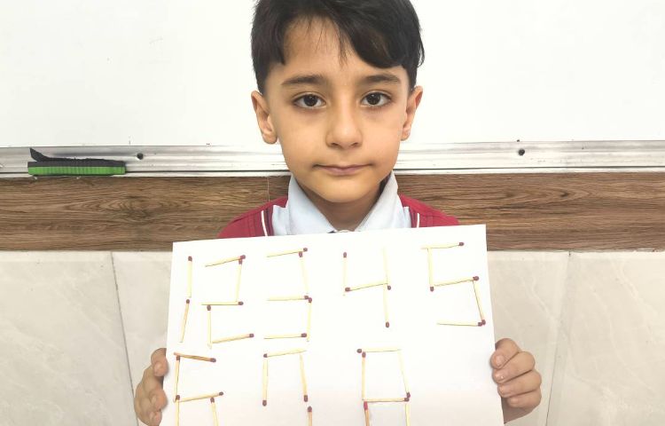 کاردستی ساخت اعداد دیجیتالی 8