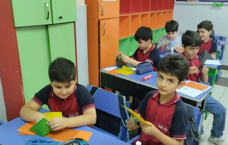 کاردستی سه بعدی اتاق 7