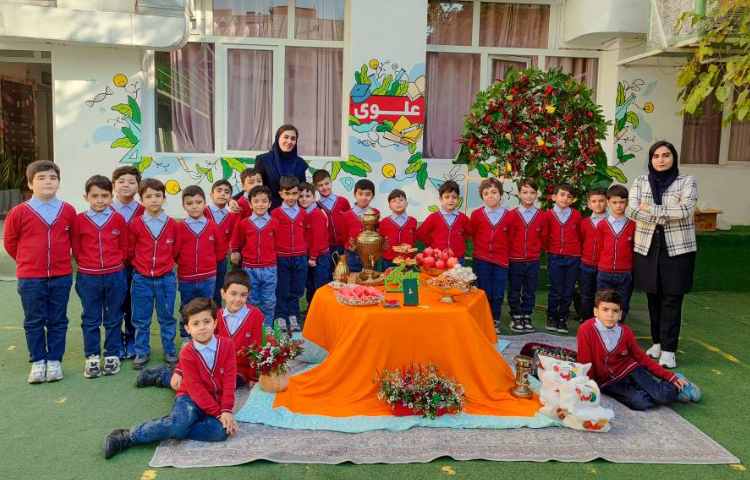 کاردستی شب یلدا توسط دانش‌آموزان در کلاس انجام شد 7