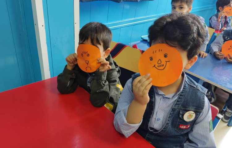 کاردستی صورتک شناخت احساسات مختلف یک انسان 6