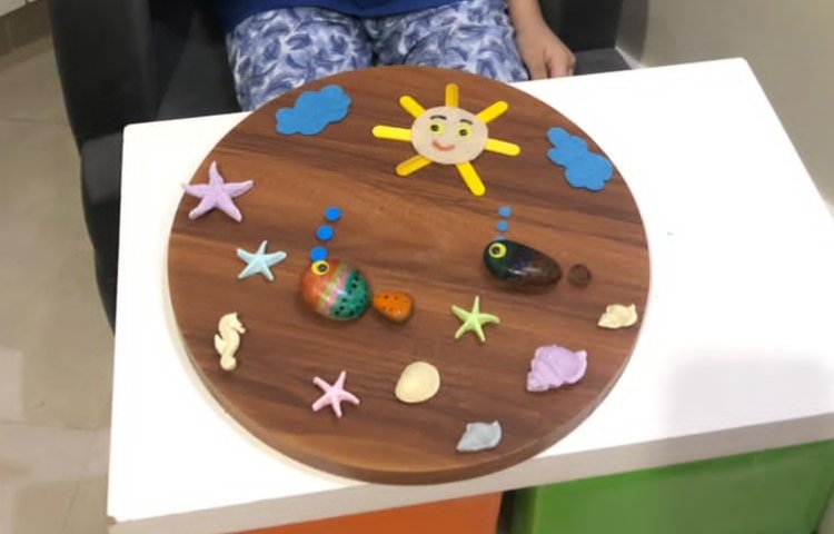 کاردستی علوم با سنگها و رحل قرآن، پایه اول 8