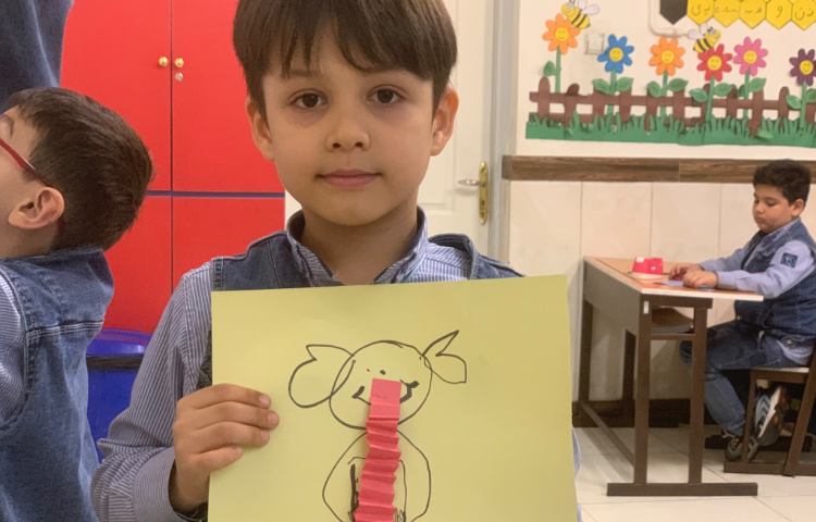 کاردستی فیل با کمک تا کاغذ و اشکال هندسی 1