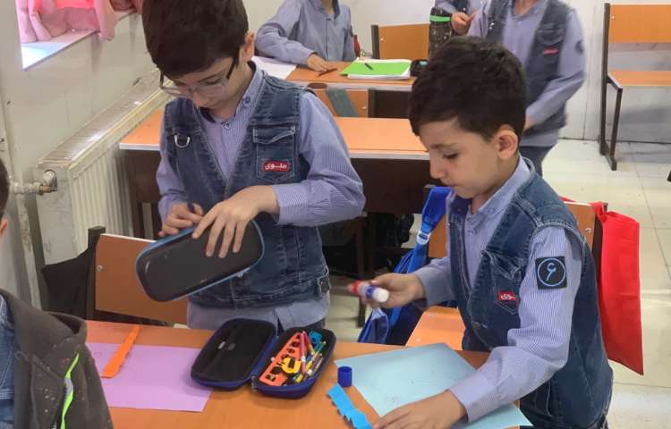 کاردستی فیل با کمک تا کاغذ و اشکال هندسی 3