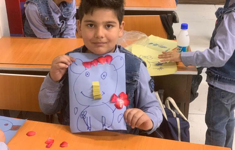 کاردستی فیل با کمک تا کاغذ و اشکال هندسی