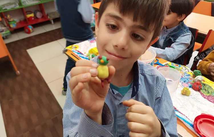 کاردستی مربوط به درس هدیه های آسمان مهربان تر از مادر 6