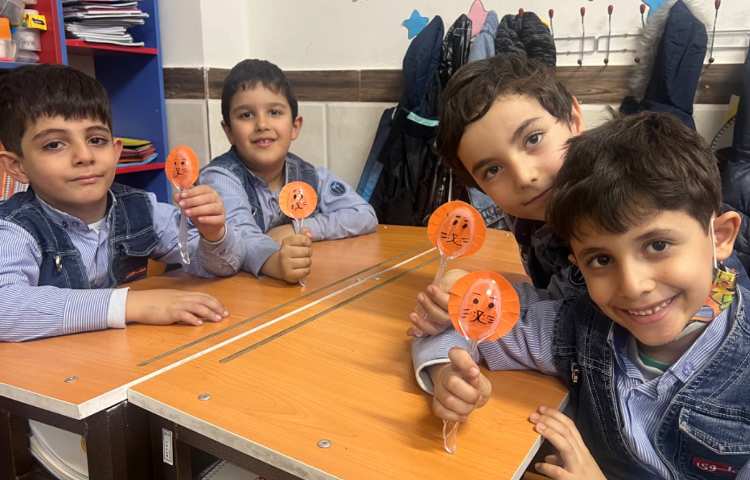 کاردستی نشانه‌ی (ش) 3