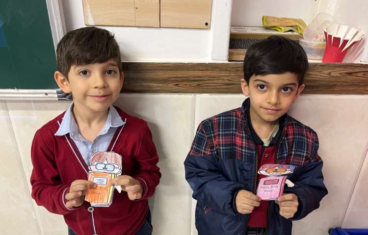 کاردستی هفته‌ی کتاب و کتاب‌خوانی-زنگ زبان عمومی 7