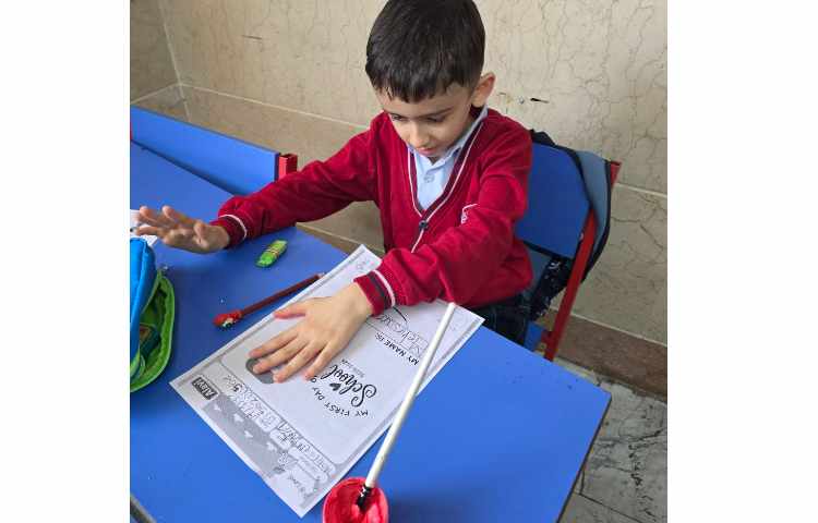 کاردستی و انجام کاربرگ my first of school جهت خوش آمدگویی 16