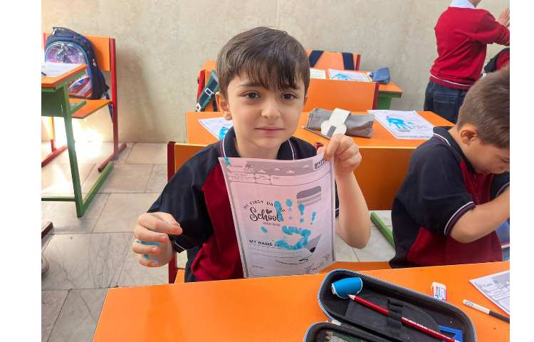 کاردستی و انجام کاربرگ my first day of school جهت خوش آمدگویی 5