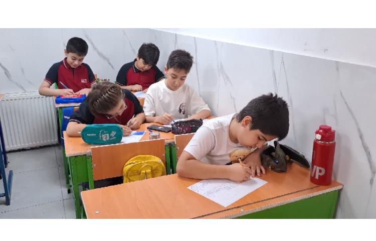 کاردستی و تمرین جمله سازی 5