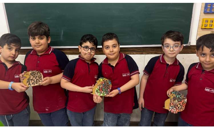 کاردستی و دست ورزی نشانه‌ی (غین) جوجه تیغی 1