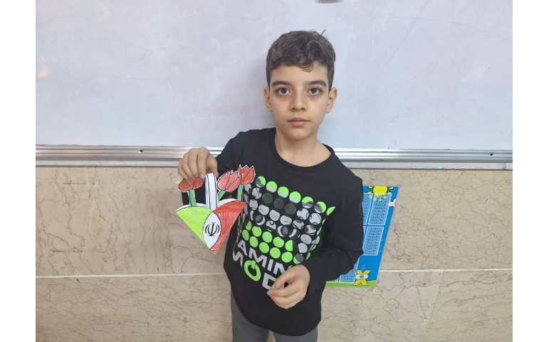 کاردستی و نقاشی به مناسبت دهه ی فجر 1