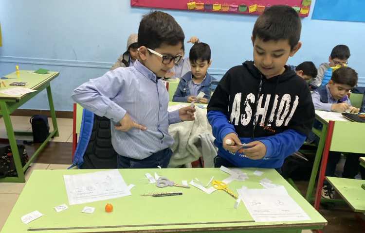 کاردستی living thingsو non-living things 1