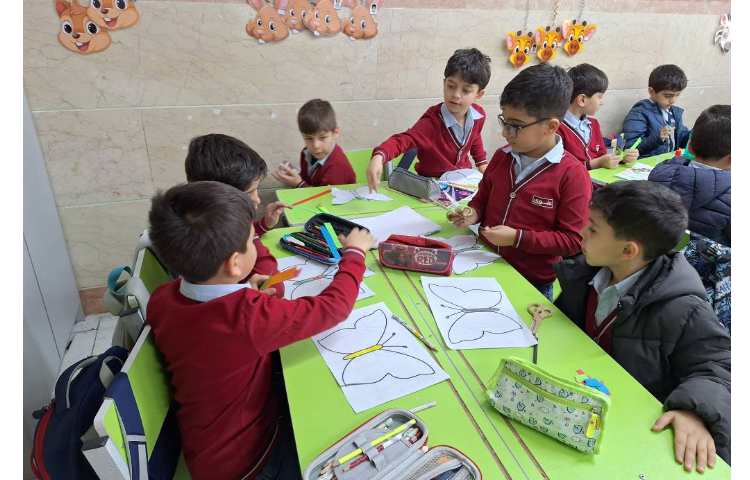 کاردستی کلاژ،پروانه پایه اول 5