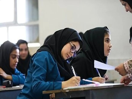 میانگین پایین امتحانات نهایی به معنای بحران در نظام آموزشی کشور نیست؛