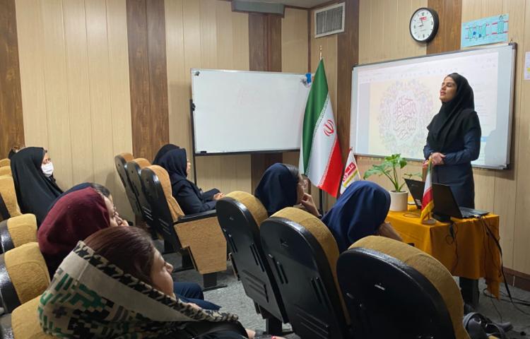 (کارگاه آشنایی با متوسطه دوم وتغییرات کنکور و تاثیرات آن بر پایه دهم)