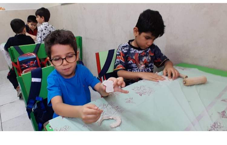 کارگاه آموزشی (کار با خمیر داس)پایه ی اول 14