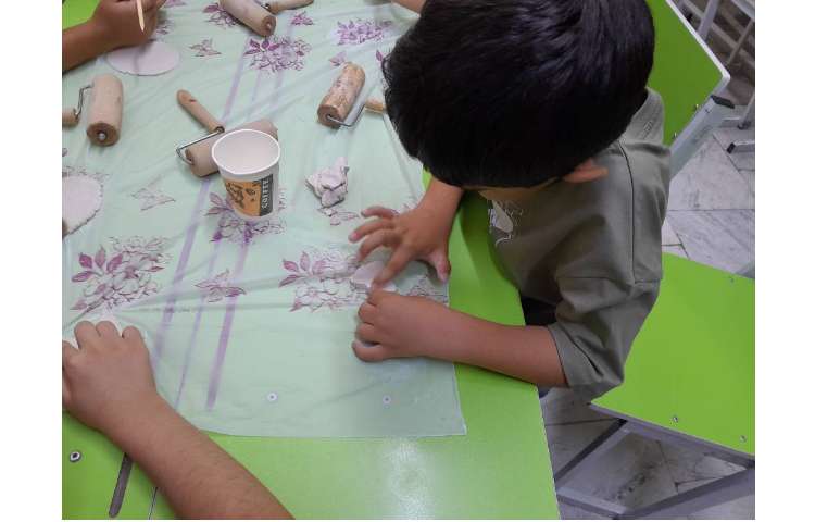 کارگاه آموزشی (کار با خمیر داس)پایه ی اول 25