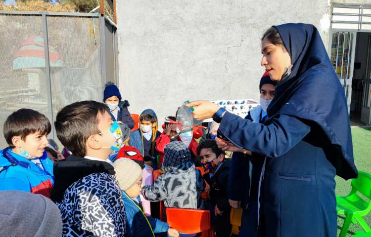 کارگاه علوم پایه اول با عنوان آشنایی با پلیمر 1